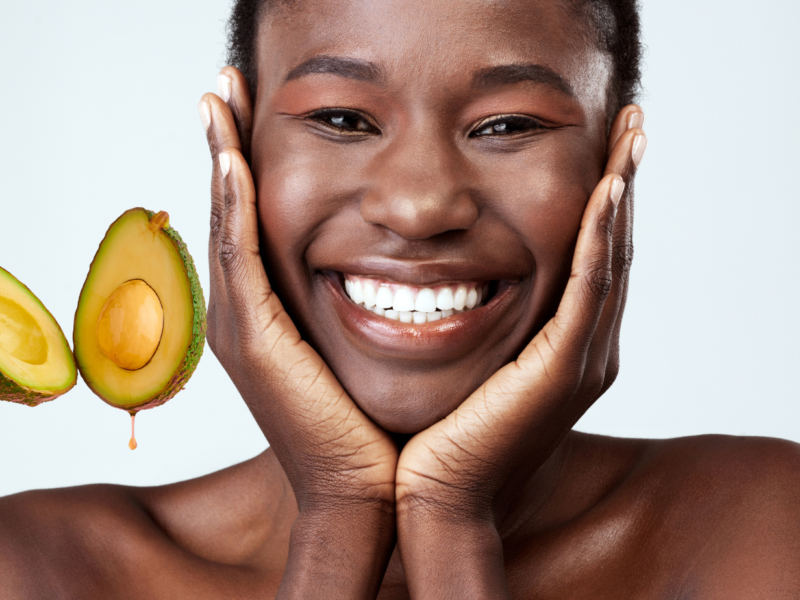 LES BIENFAITS DE L’HUILE D’AVOCAT POUR LA SANTÉ